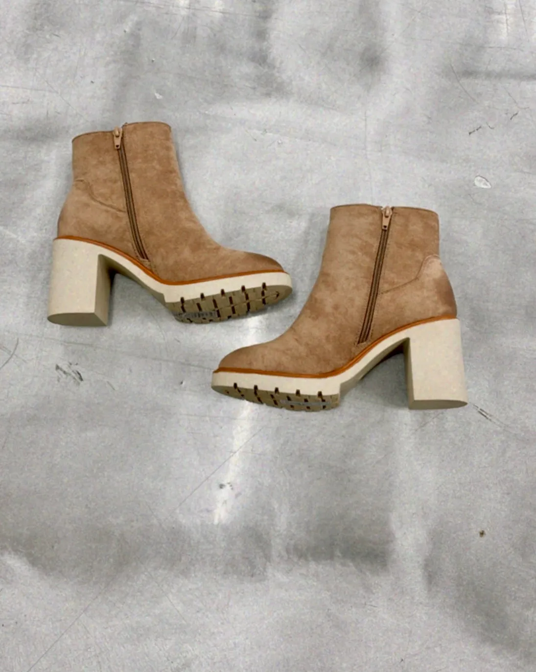 Chelsea Boots (Taupe) - SALE
