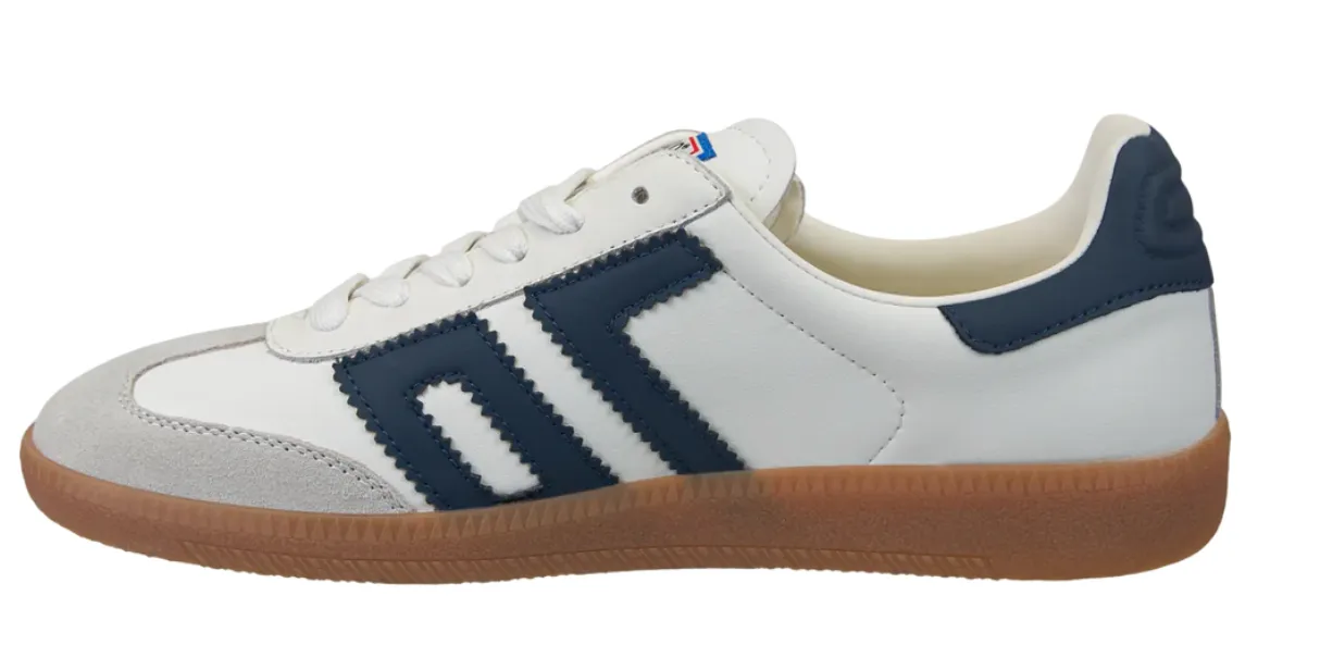 Cloud Sneaker in Navy