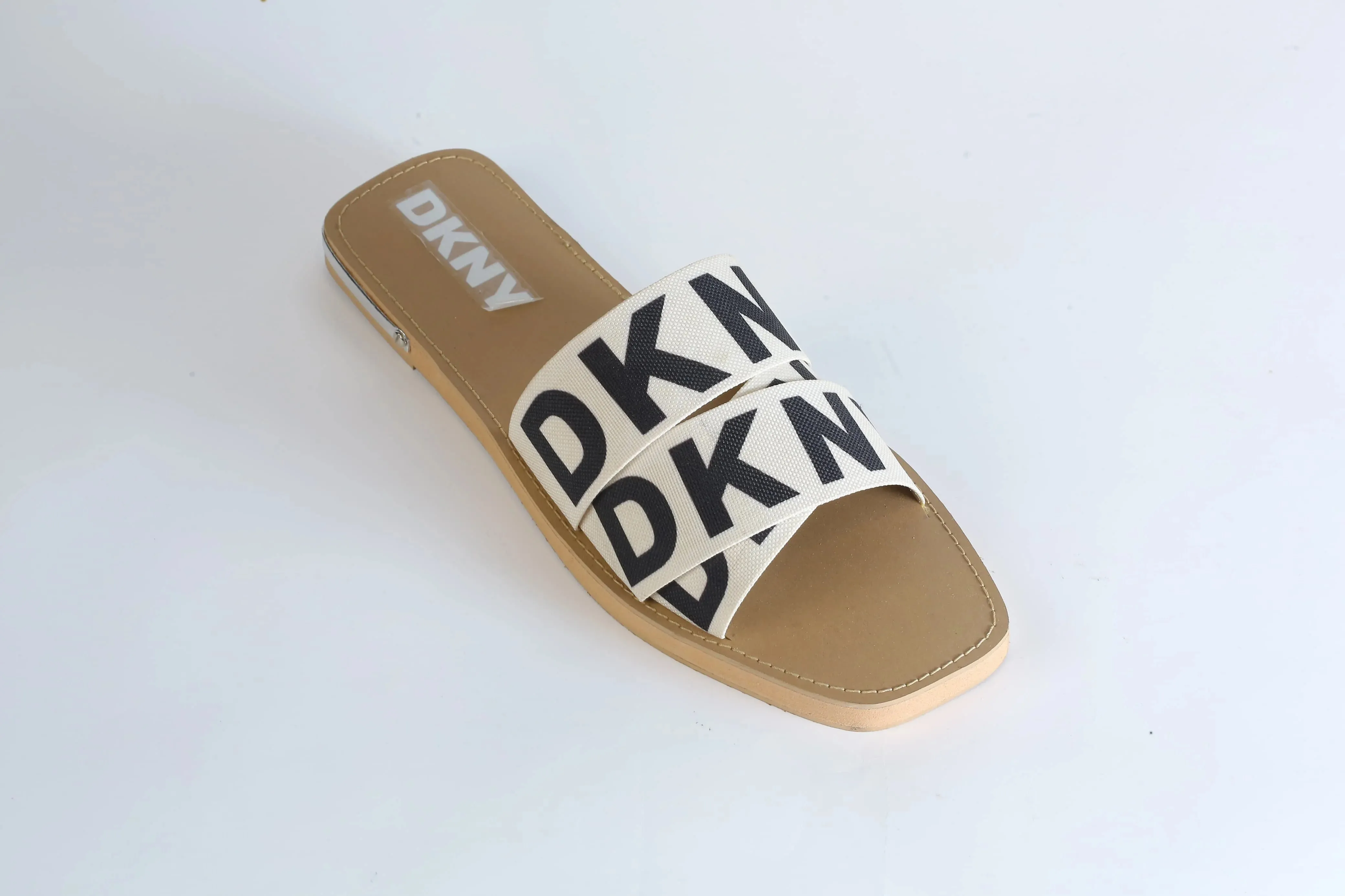 DKNY ISHA FLAT SANDAL - BEIGE