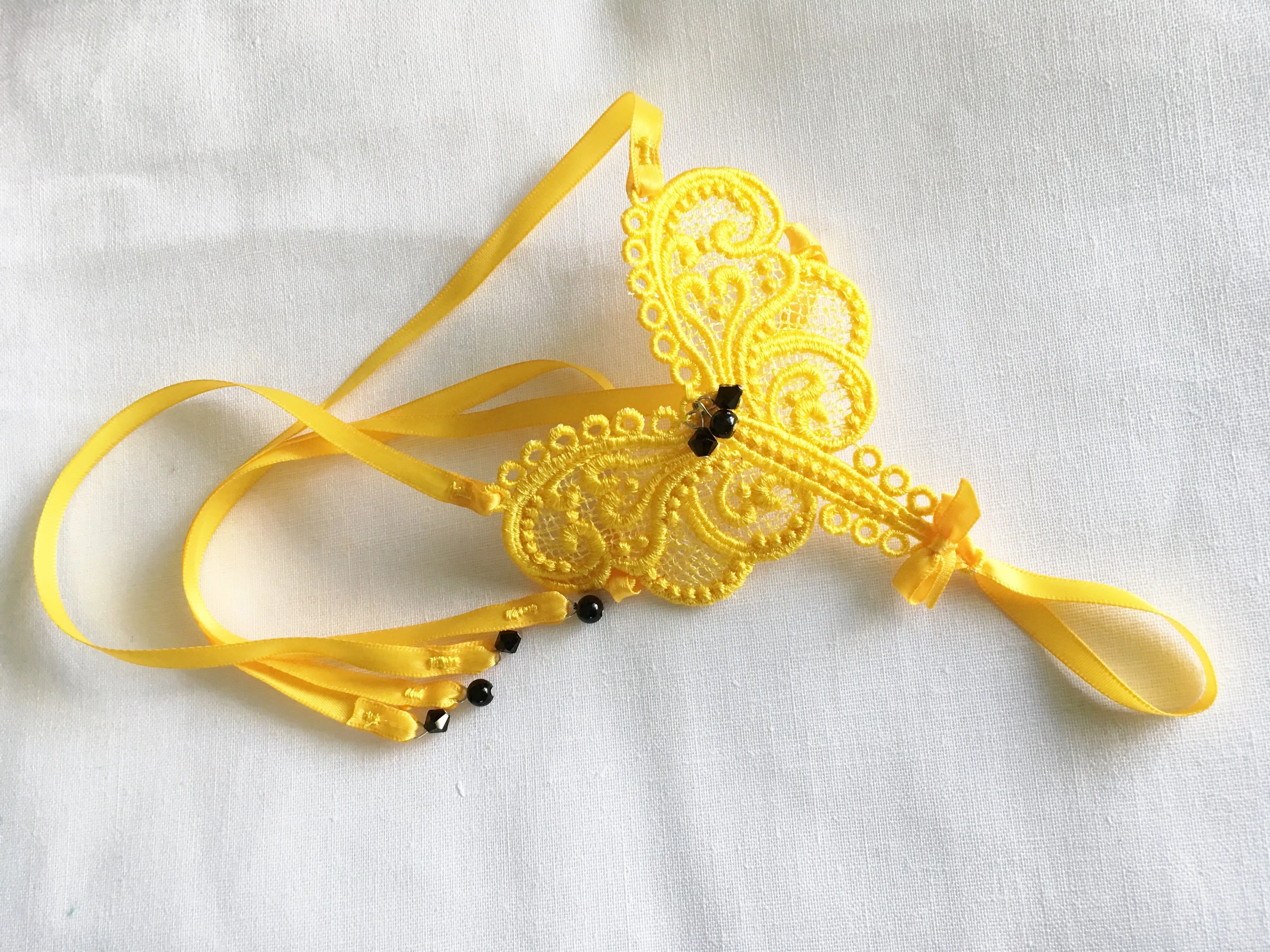 Elegant Barefoot Sandals - FSL   (designed and digitized by Sonia Showalter)