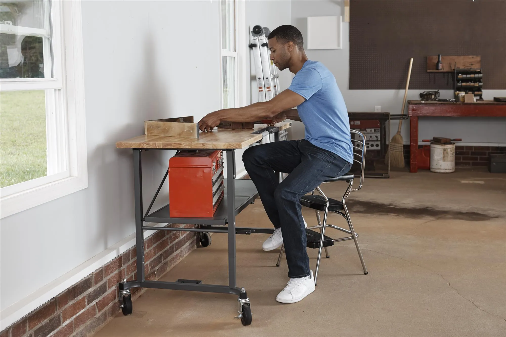 Stylaire Retro Chair   Step Stool with Flip-Up Seat