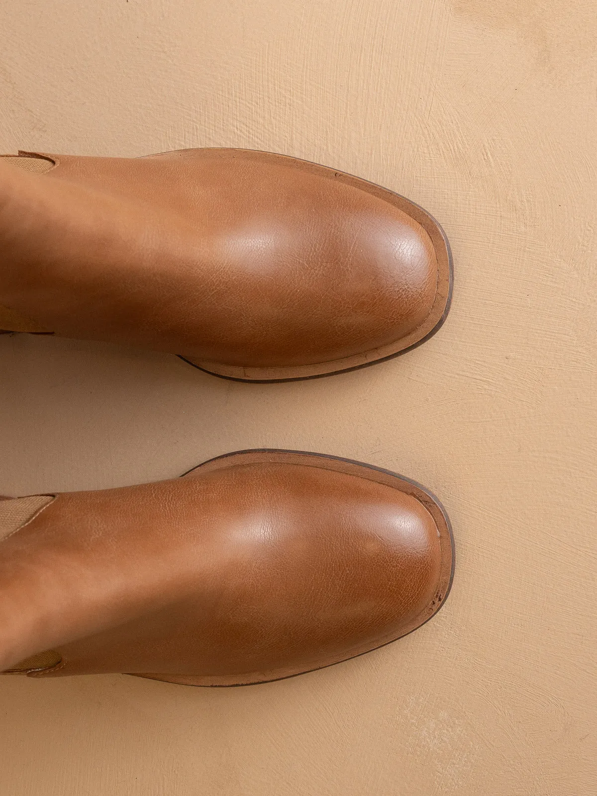 The Olivia | Caramel Chelsea Heel Boots