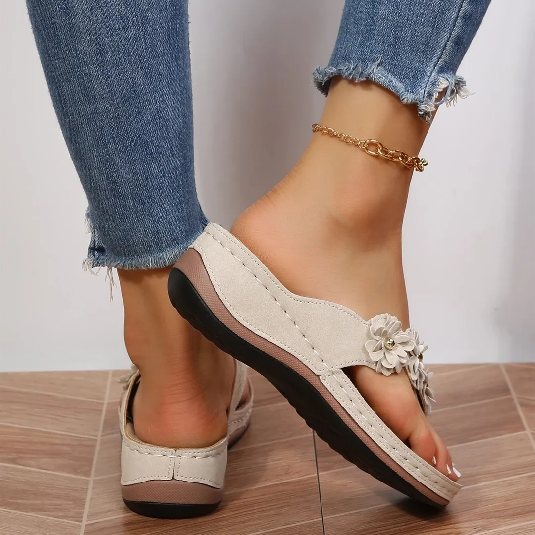 Uniqcloud Retro Studded Flowers Arch Support Wedge Flip Flops