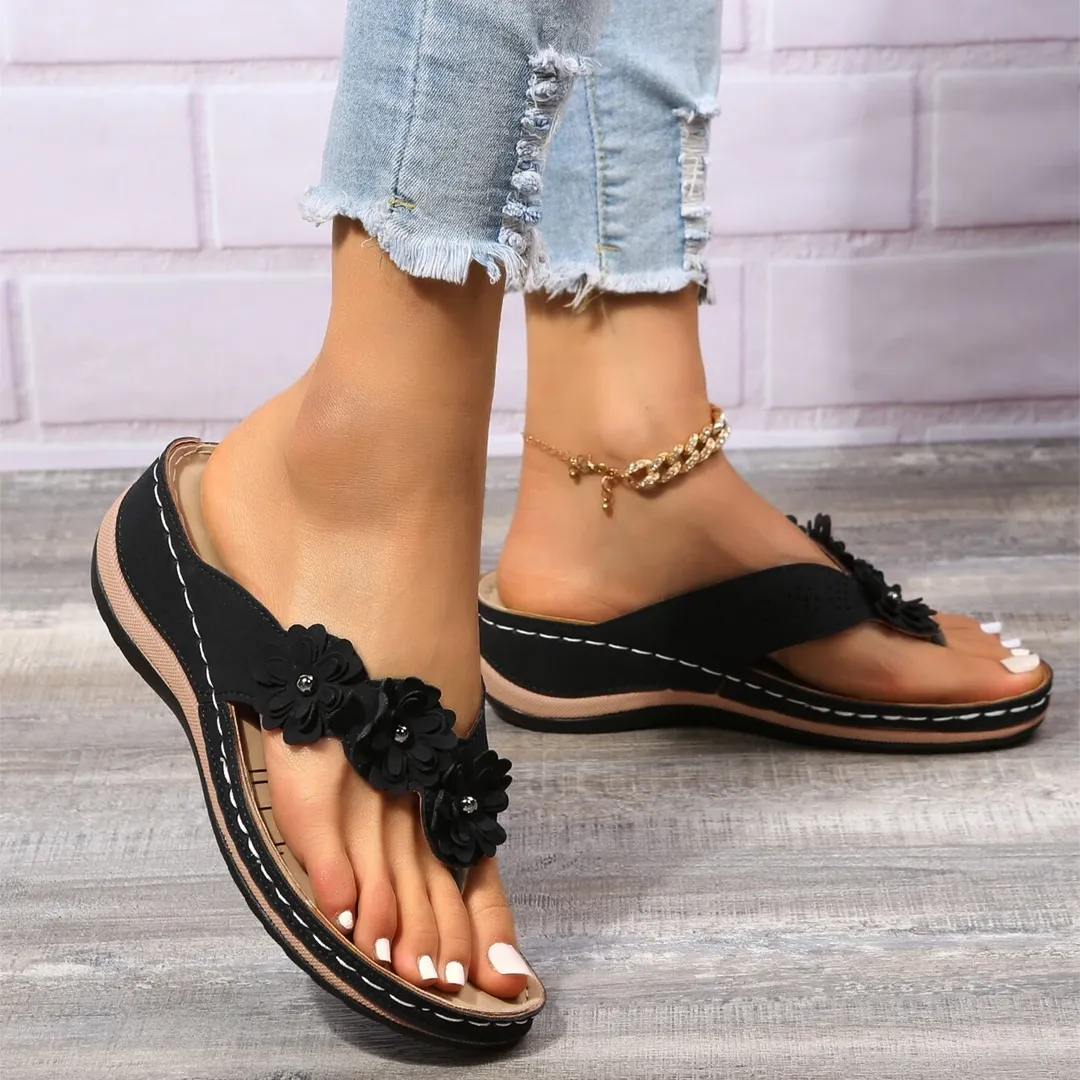 Uniqcloud Retro Studded Flowers Arch Support Wedge Flip Flops