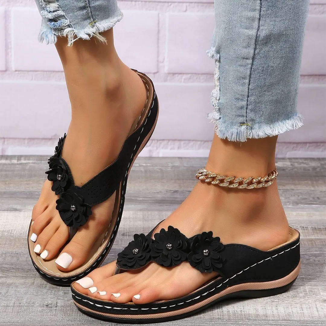 Uniqcloud Retro Studded Flowers Arch Support Wedge Flip Flops