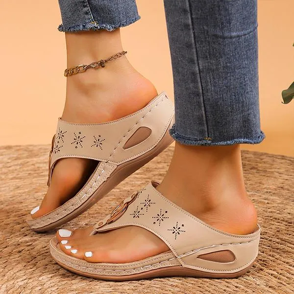 Women's Retro Hollow Wedge Slippers 54482853S