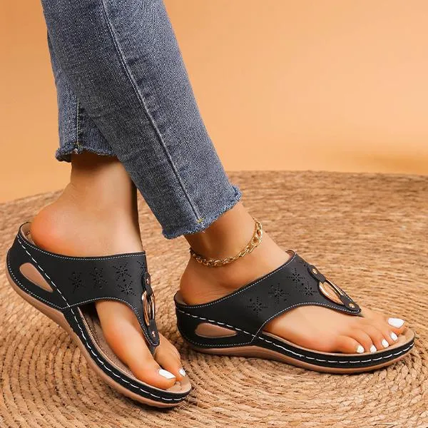 Women's Retro Hollow Wedge Slippers 54482853S