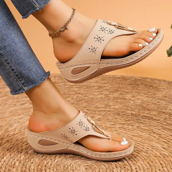 Women's Retro Hollow Wedge Slippers 54482853S