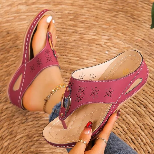 Women's Retro Hollow Wedge Slippers 54482853S