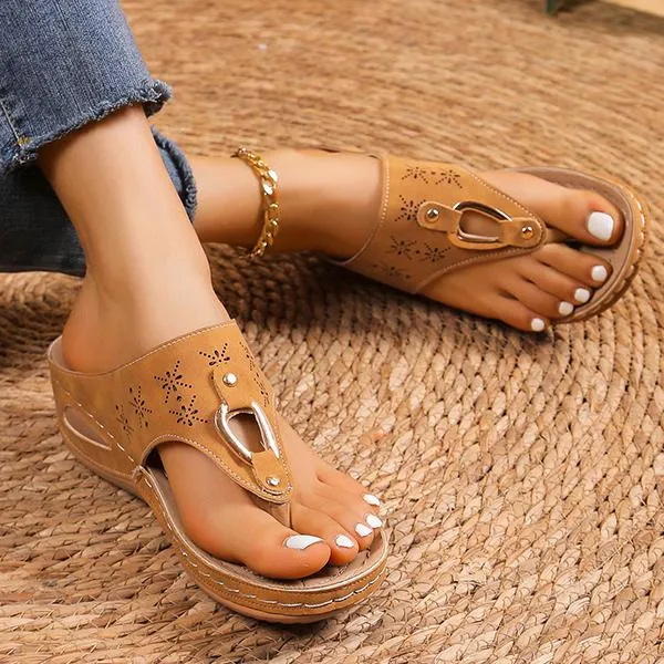 Women's Retro Hollow Wedge Slippers 54482853S